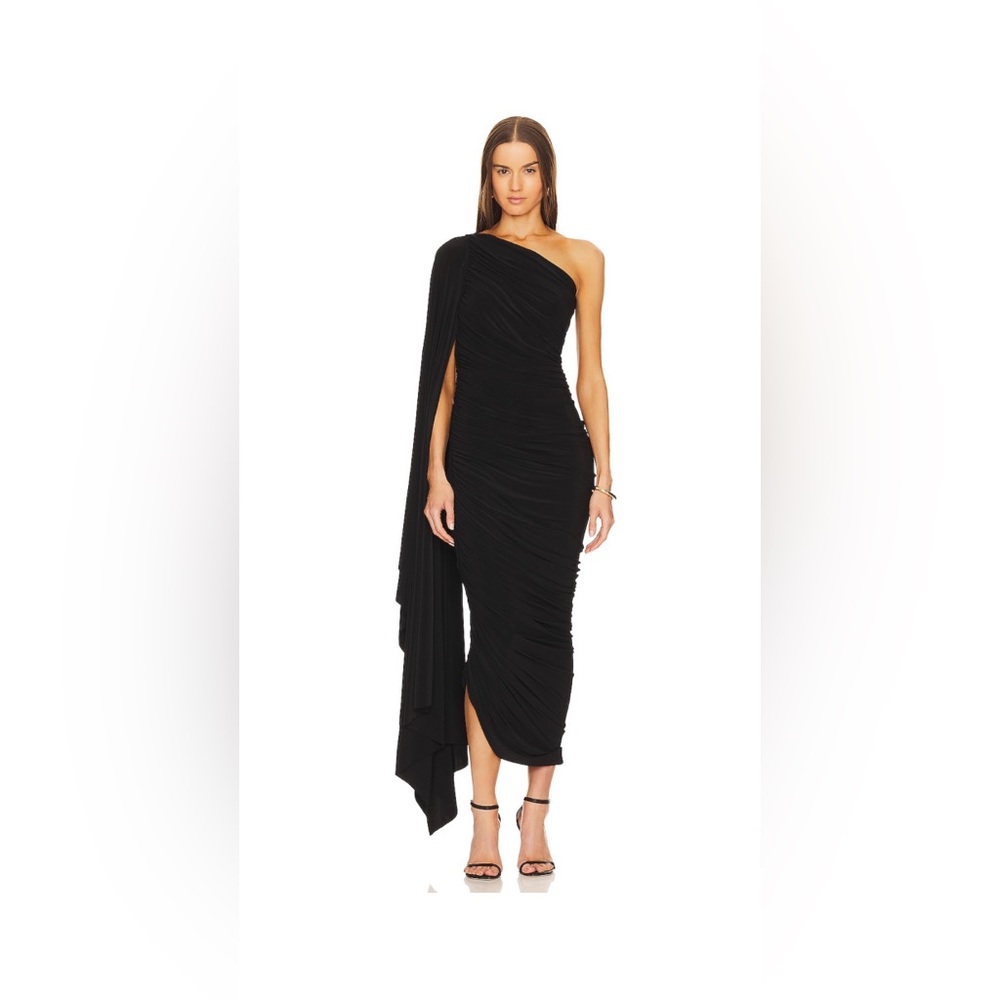 Norma Kamali Diana Gown W/ Sleeve in Black